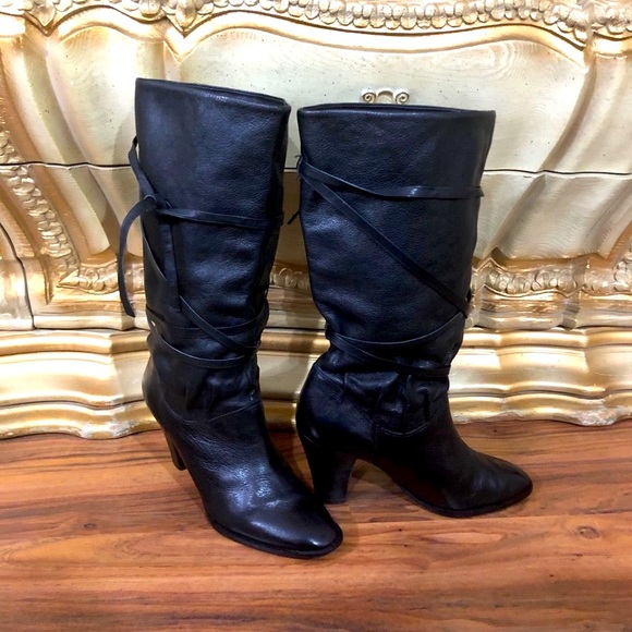 Michael Kors Excellent Condition Black Boots - Picture 2 of 7